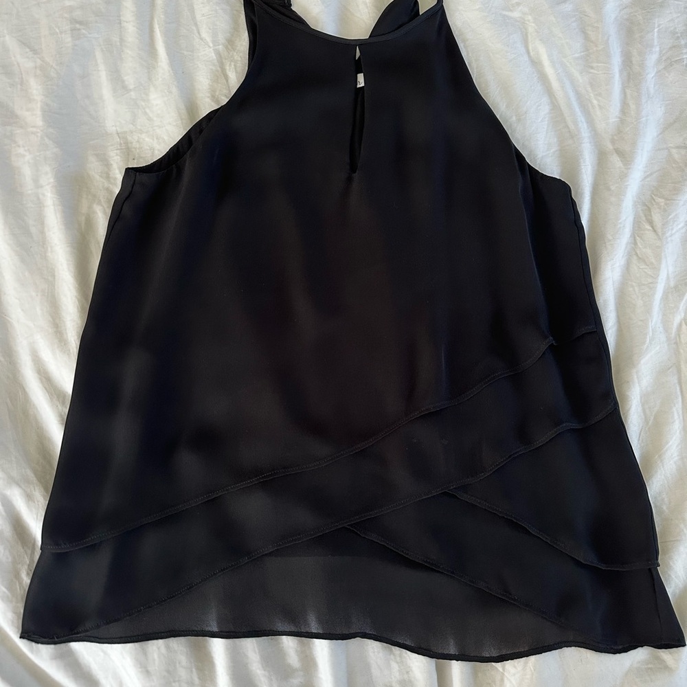 Parker keyhole layered tank